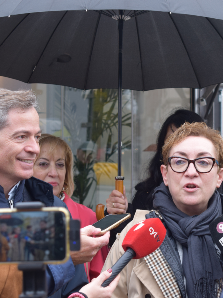 RuedaPrensaMuestraCasa